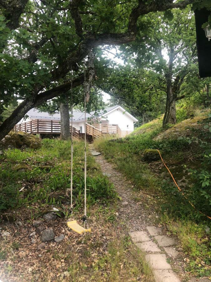 Lomamokki 25 Km Turusta 호텔 Masku 외부 사진